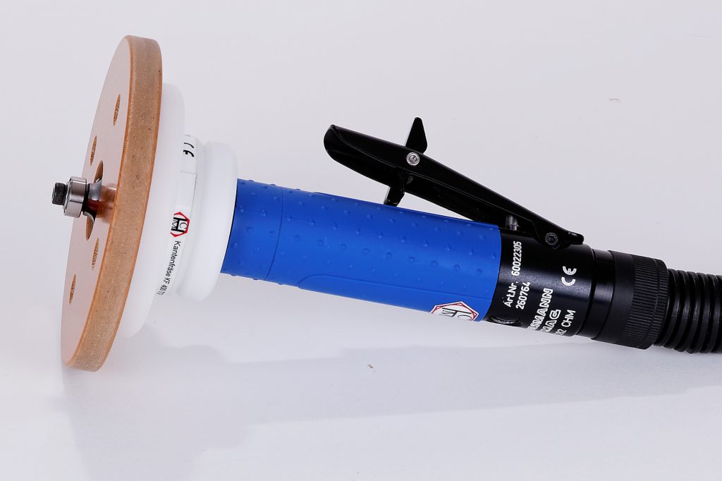 Kompakti paineilmalla toimiva reunajyrsin KF 400 TOP KF 400 TOP