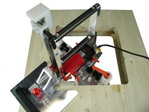 Now use the large notcher instead of the chain notcher with oil on the workpiece